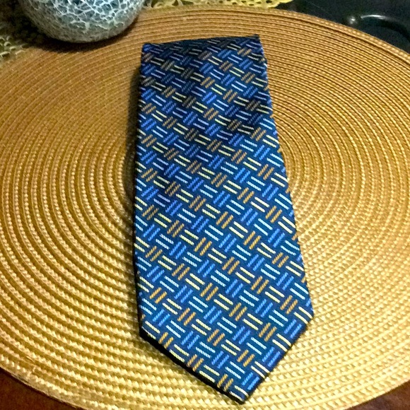 T.Harris ..London...accepting offers - Picture 3 of 7